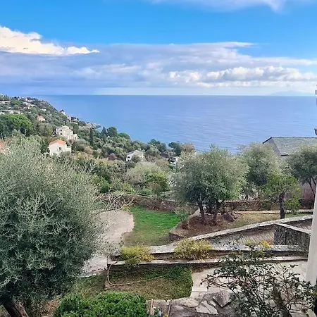 Miomo Pour 6 A 8 Personnes Avec Vue 4*