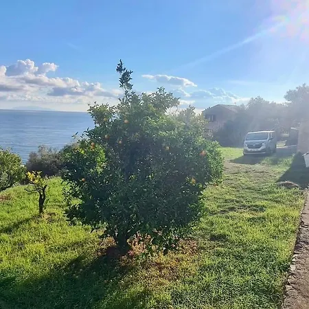 Miomo Pour 6 A 8 Personnes Avec Vue 4*