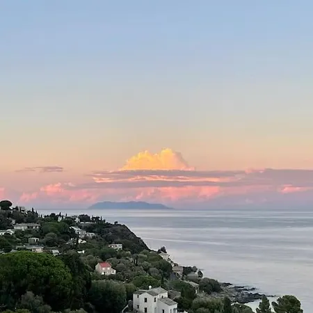 Miomo Pour 6 A 8 Personnes Avec Vue 4*