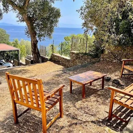 Miomo Pour 6 A 8 Personnes Avec Vue 4* Santa-Maria-di-Lota