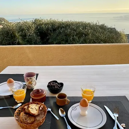 Hotel Miomo Pour 6 A 8 Personnes Avec Vue 4*