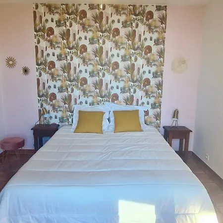 Miomo Pour 6 A 8 Personnes Avec Vue فندق