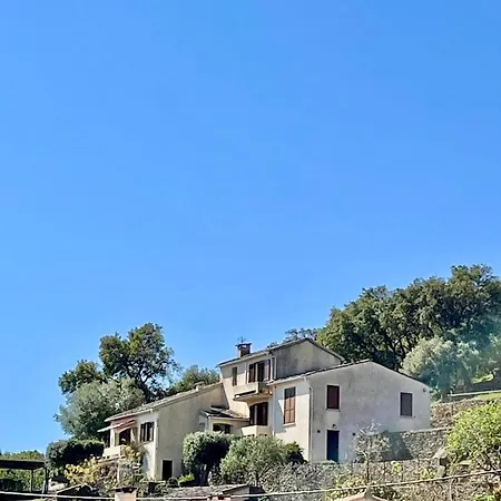 Miomo Pour 6 A 8 Personnes Avec Vue فندق