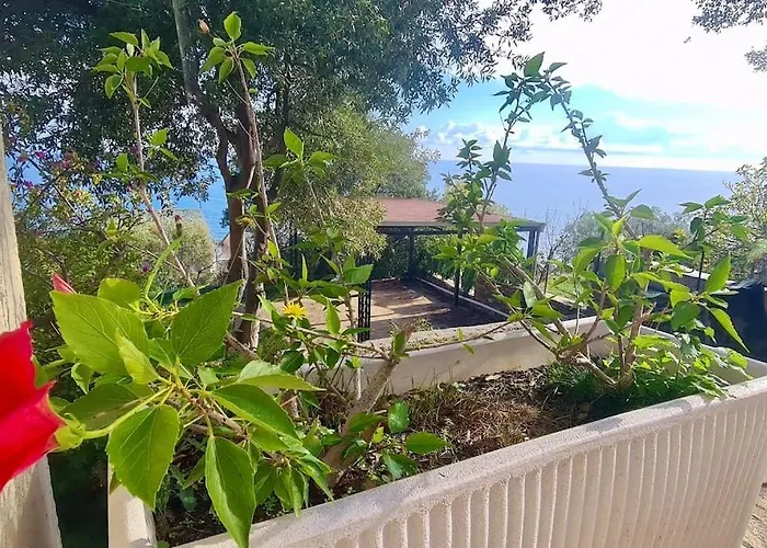 Miomo Pour 6 A 8 Personnes Avec Vue 4* Santa-Maria-di-Lota