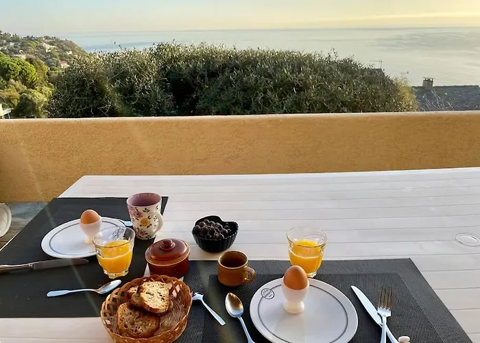 Hotel Miomo Pour 6 A 8 Personnes Avec Vue 4*